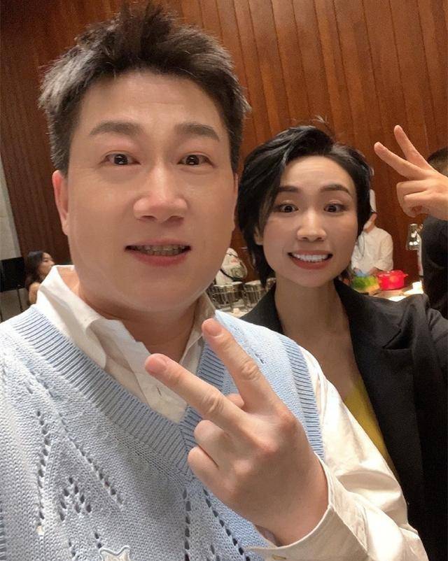 德云社张鹤伦接受媒体采访,透露自己行程,春节将回老家陪父母_关九海