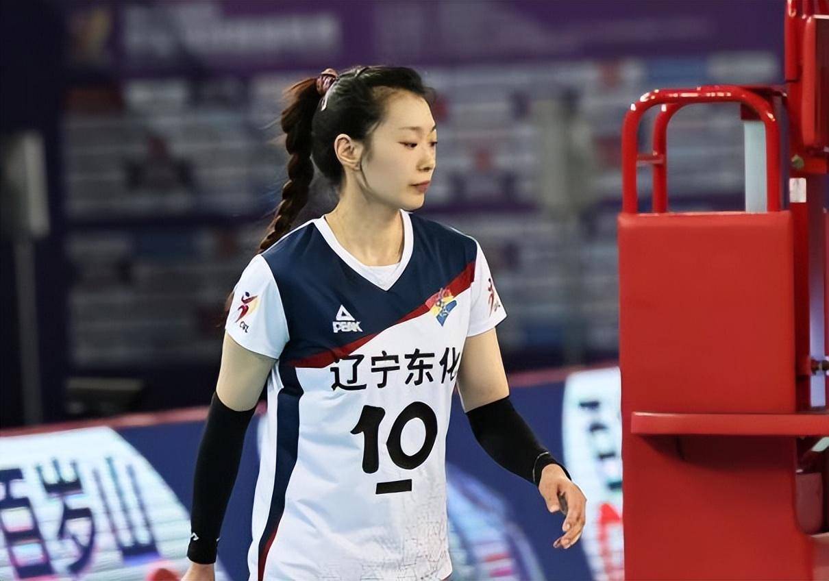 390扣125中16拦5发,重回国家队恐无可能_主攻_中国女排_本赛季