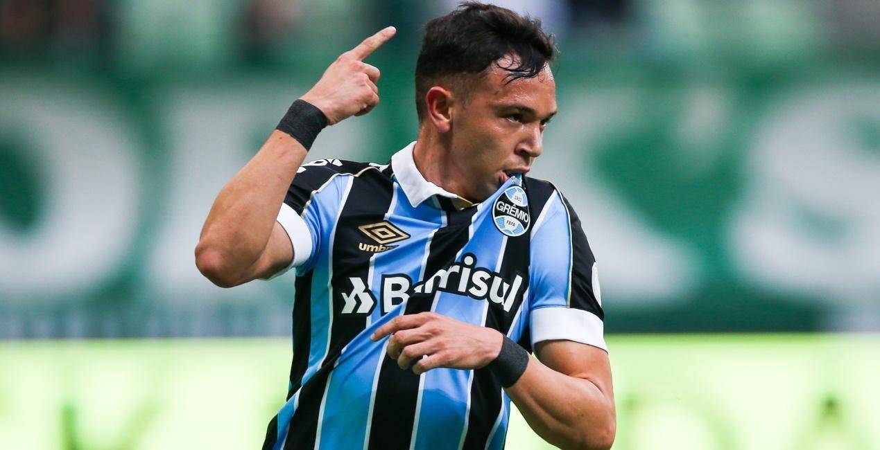 曝皇马看上西甲23岁边锋,这是对新内马尔的执念,不找到不罢休_佩佩