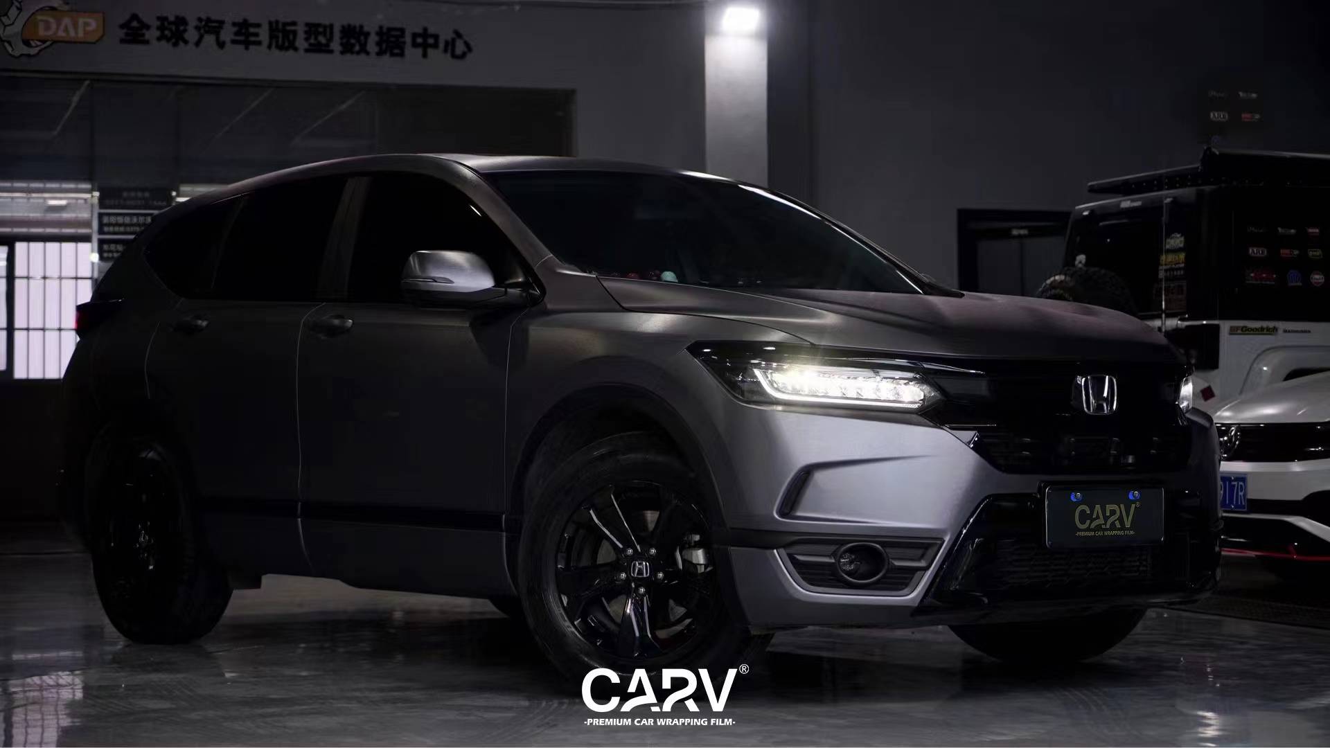 本田皓影卡孚改色膜拉丝金属铁灰,精简素雅_搜狐汽车_搜狐网