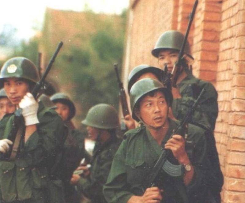 1992年"平远缉毒"震惊中外,武警大军实弹待命,美国以为要打仗_马明和