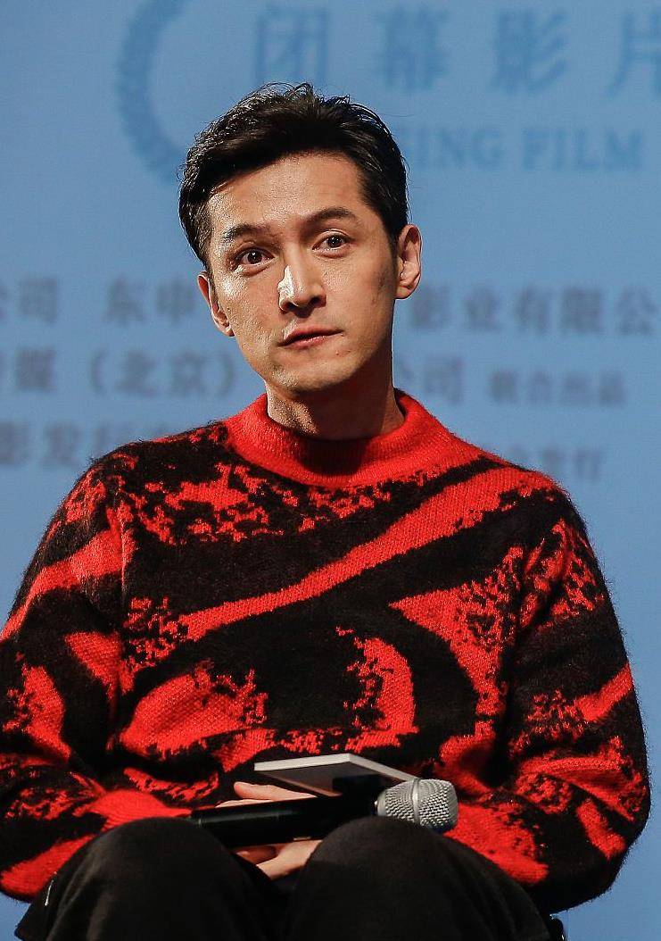 胡歌成长史:做事先做人如何找到内在的自己_性格外向_演出_偶像