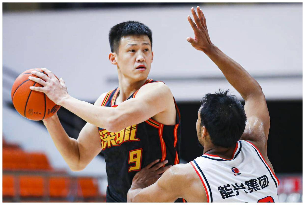 完爆周鹏 顾全!cba最被低估的锋线新星,比曾凡博与张镇麟更强!