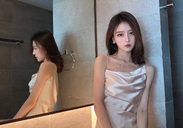 65页ppt事件后,张科峰强捧新网红,却被吐槽长相老气不如女海王_项思醒