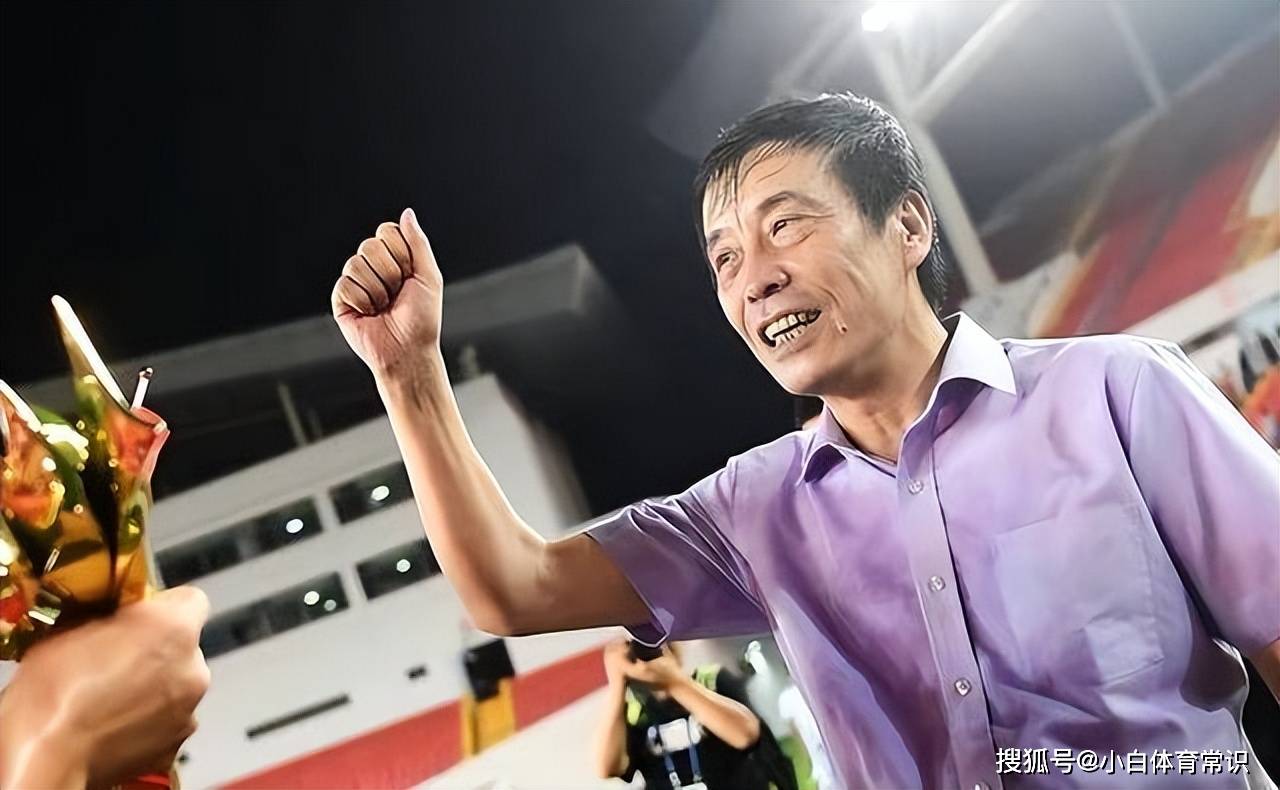 中国男足屡战屡败,陈戌源为何不下课?