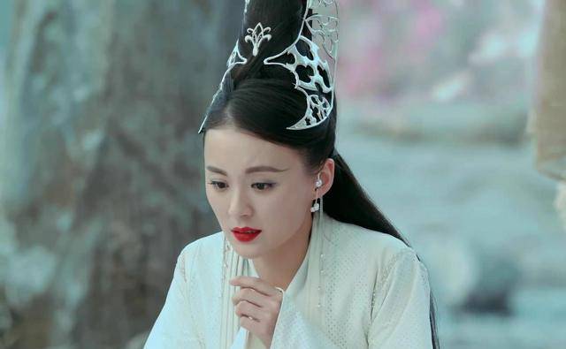 《绝代双骄》之邀月:爱情里太过偏执,痛苦的只能是自己_江枫_因为