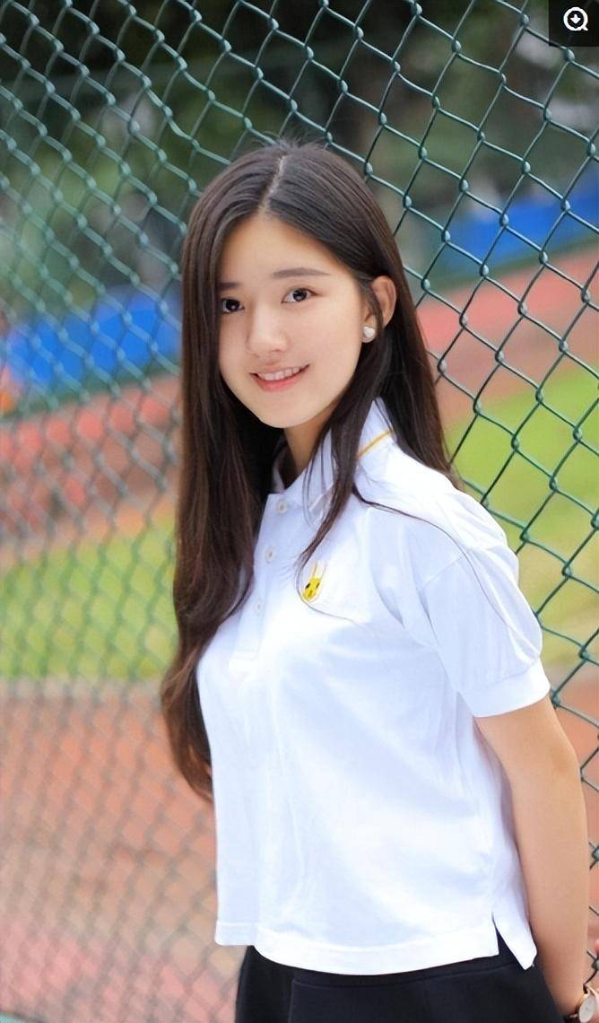 未满18岁和男友同居,赵露思出道5年便成顶流,黑历史却被曝光_合作