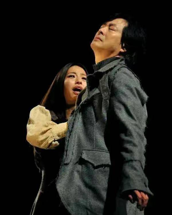 郎月婷:曾是钢琴才女,时隔5年后,32岁上演员请就位变身演技派_话剧