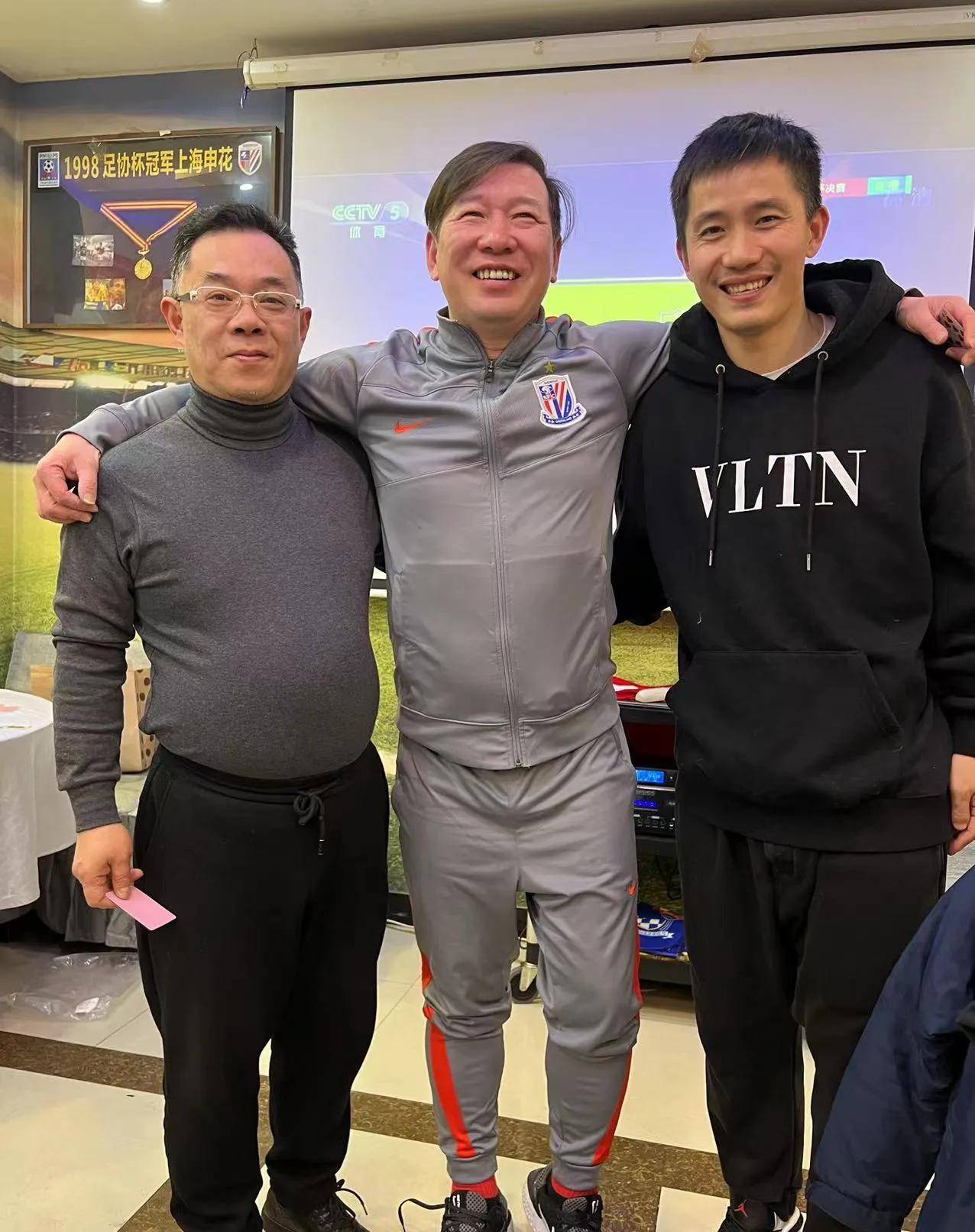 2022 申花球迷年会(蔡宝健朋友)在新小英美食坊举行_申花队_赛季_上海