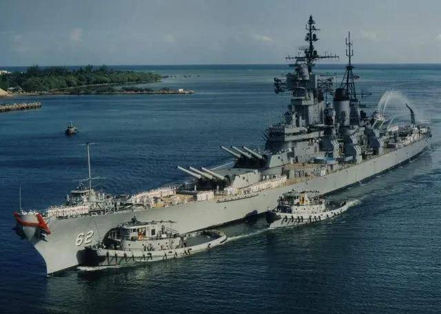 乌克兰基辅大学的艺术生,不是一天出生的双胞胎,38张