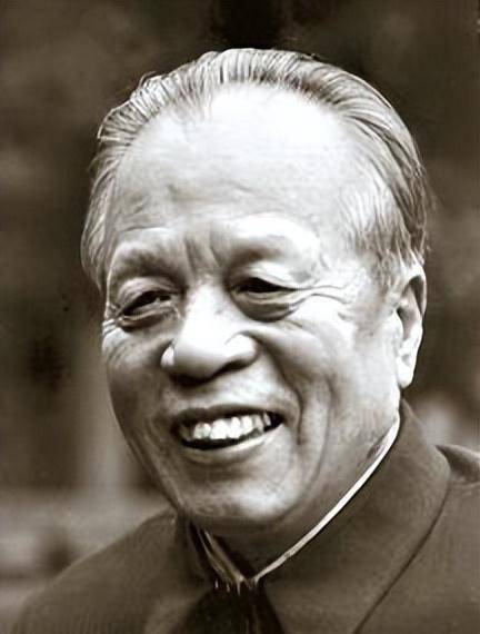 他被邓公钦点为广东省委书记,大幅提升广东经济,如今子女很优秀 -6parkbbs.com