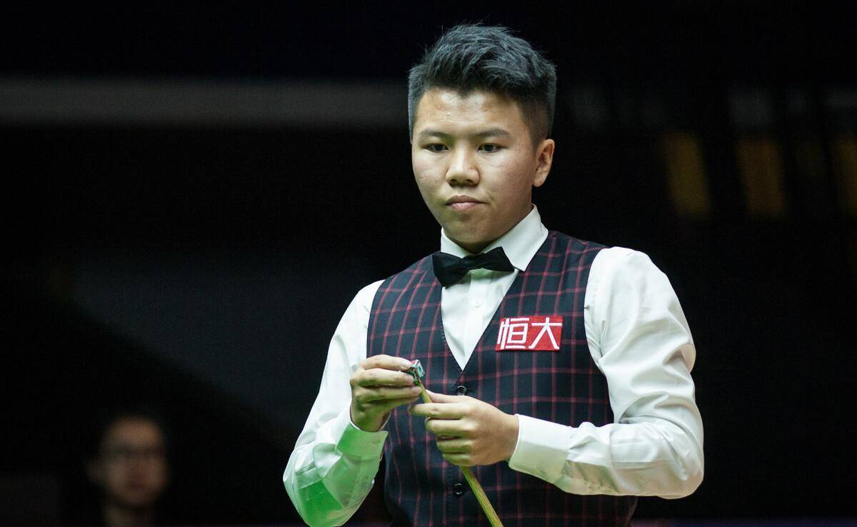 周跃龙迎23岁生日!3次亚军经历并非终点!