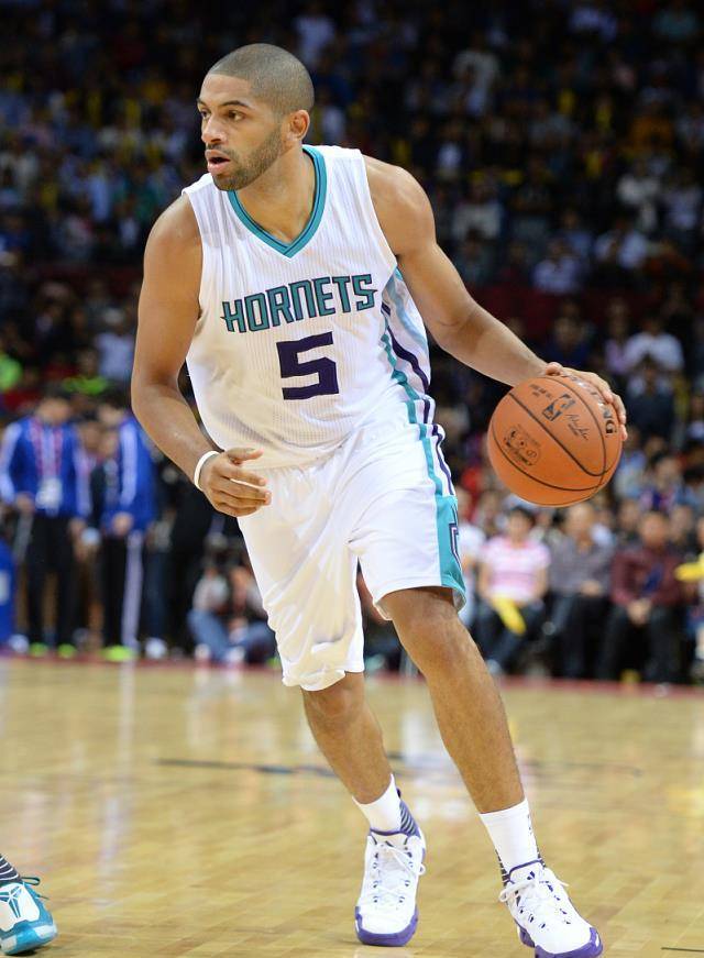 夏洛特黄蜂:尼古拉斯-巴通姆2557万2016年7月,巴图姆和黄蜂完成签约