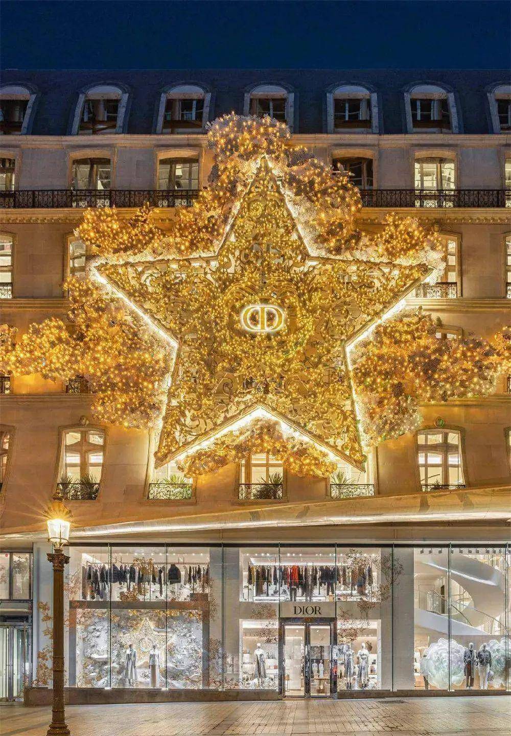 香奈儿圣诞门头装置网友:太贵气了_营销_的设计_品牌