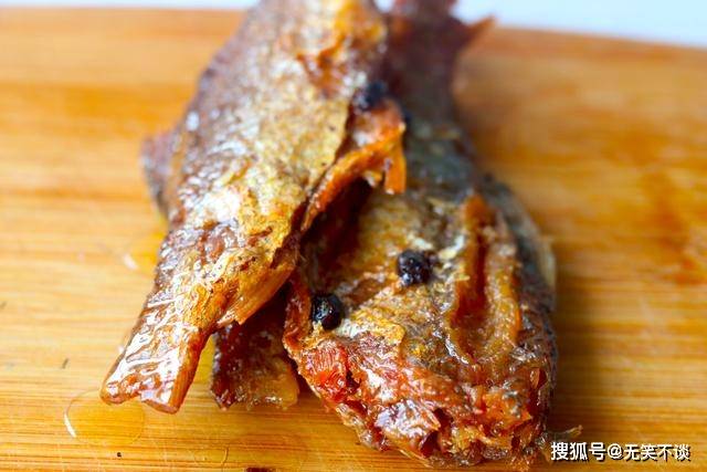 广东人爱吃的"2道小菜",下饭佐粥上桌率高,价格不贵,很美味_鲮鱼_豆豉