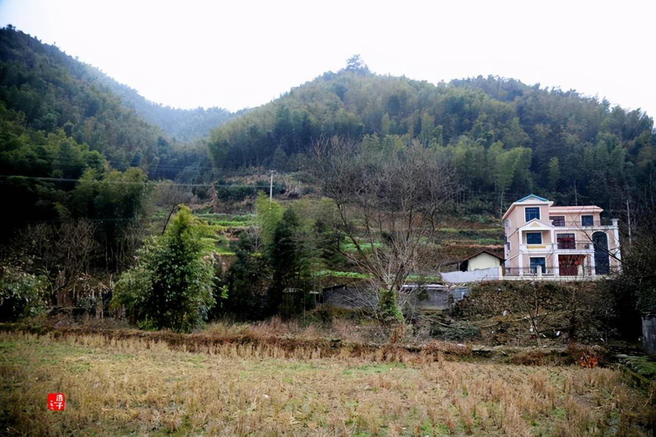 初春时节,大山深处,新宁县水庙镇新桥村风景