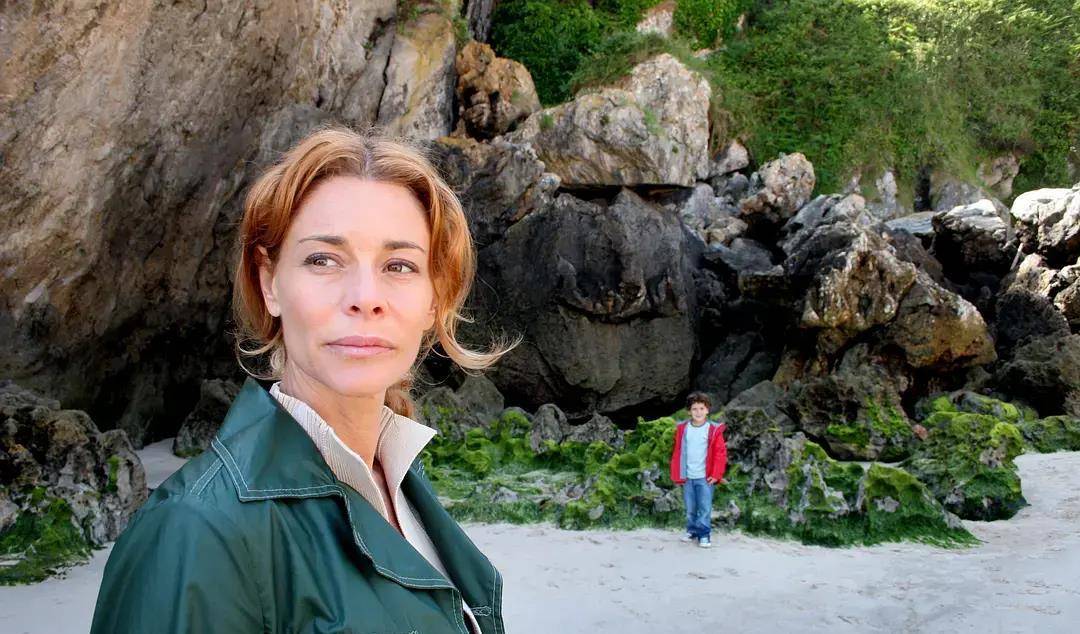 《女尸谜案》,西班牙女神贝伦·鲁埃达还有哪些作品_茱莉亚_电影_雷蒙