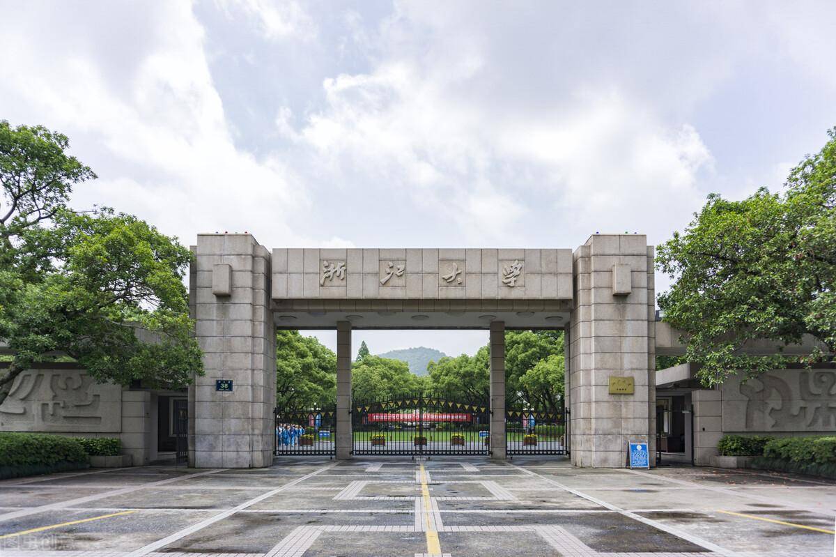 但从临床医学专业的角度进行比较,北京协和医学院很难跟上海交通大学