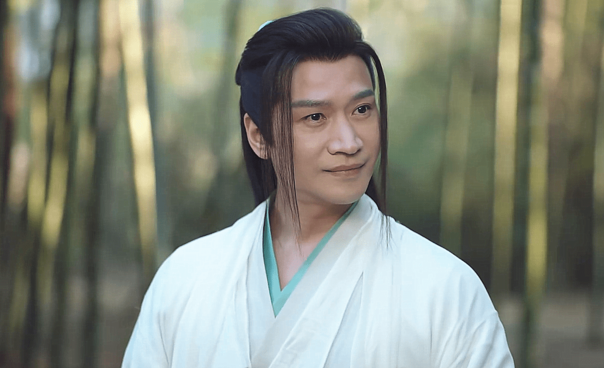 首先,有献帝墨夷和李白董军.献帝墨夷是一个极有才华的人.