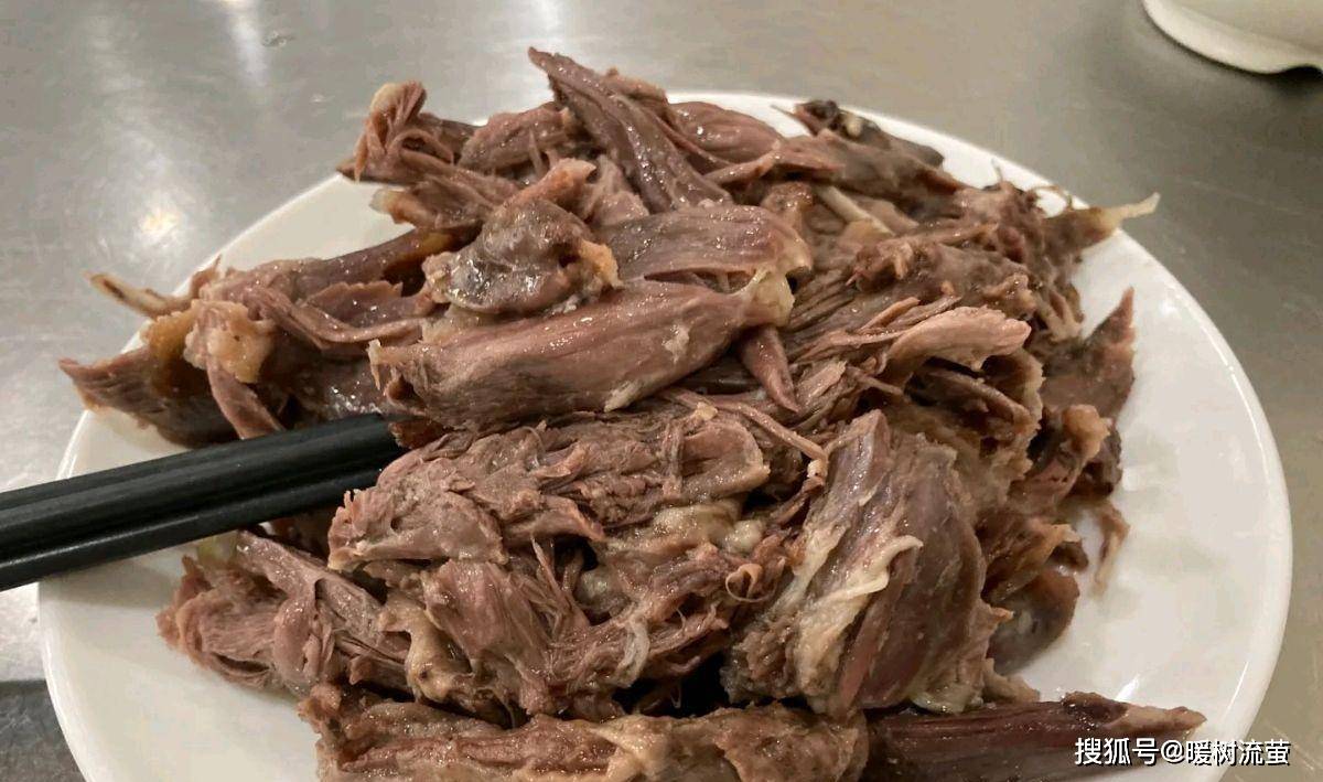 你喜欢吃红烧狗