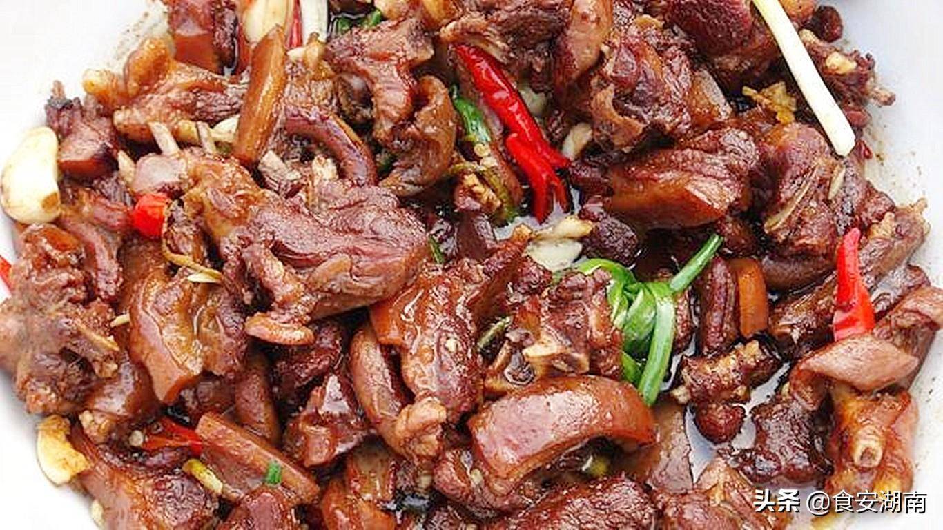 美食湖南,经典湘菜-红烧狗肉,美味可口,芳香四溢扑鼻来_八角_料酒