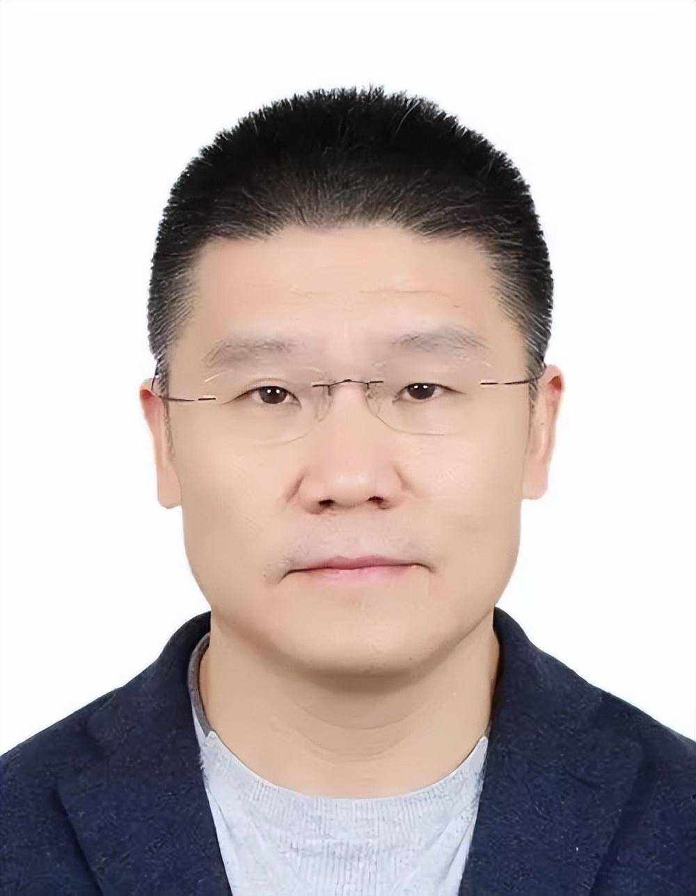 夜总会起家34岁成亿万富豪57岁被捅死他是南昌地头蛇章新明