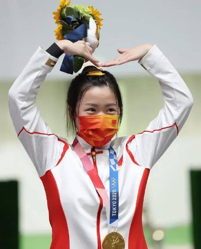 "首金"杨倩为什么这么牛_父母_孩子_气步枪