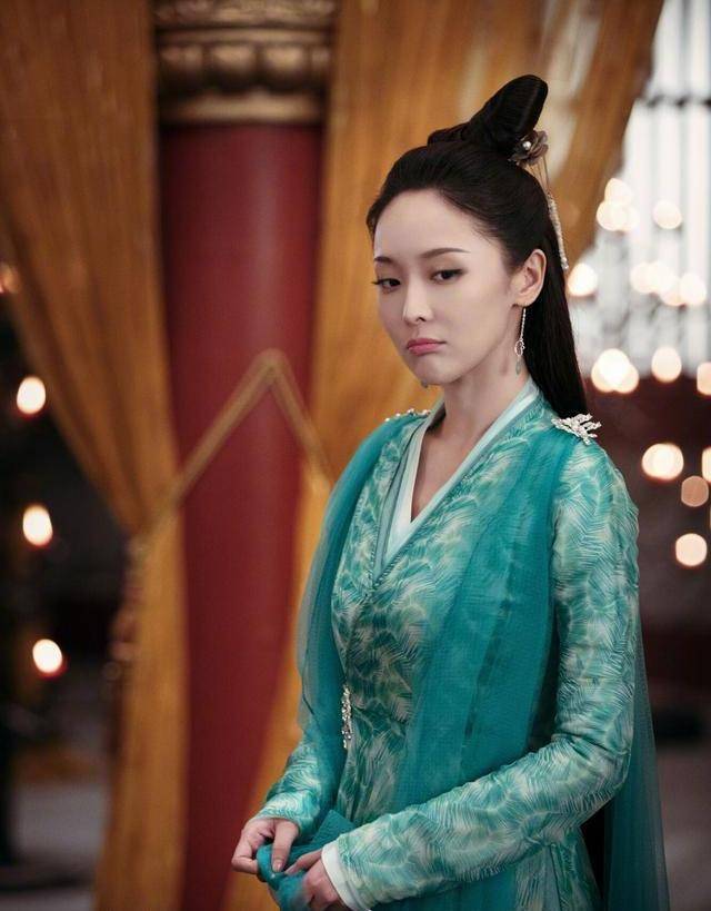 继《秋蝉》之后,李曼称再不想与任嘉伦合作,原因很现实_造型_国超