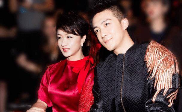 结语其实曾经的李泽锋出演了很多影视作品,在2007年支持的出道之后