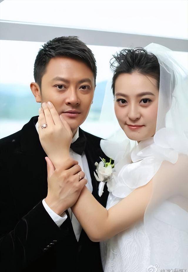 印小天头露白发惹网友心疼,妻离父亡至今单身,孩子还被前妻带走_刘烨