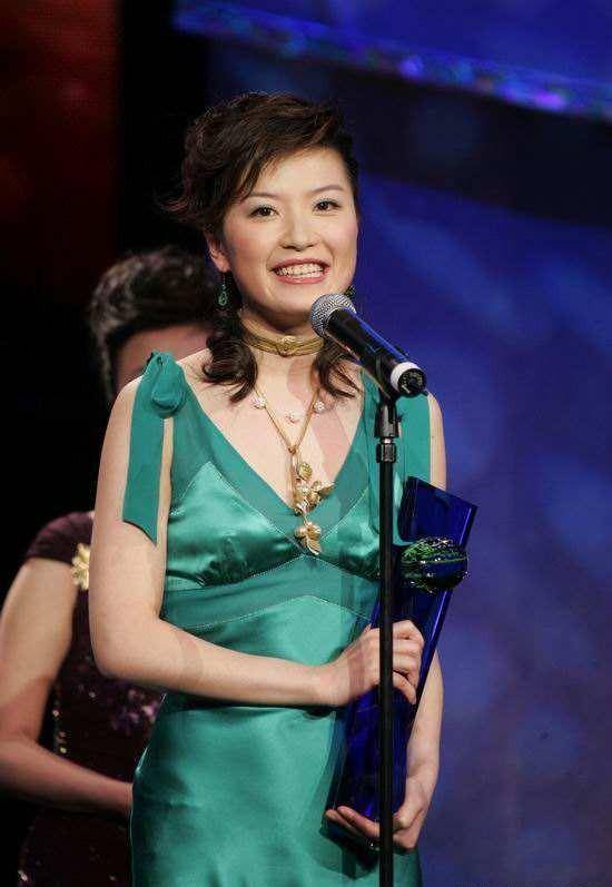 陈蓉近照,仍然优雅,美丽,她是幸运的,网友:好好做个普通人吧_工作