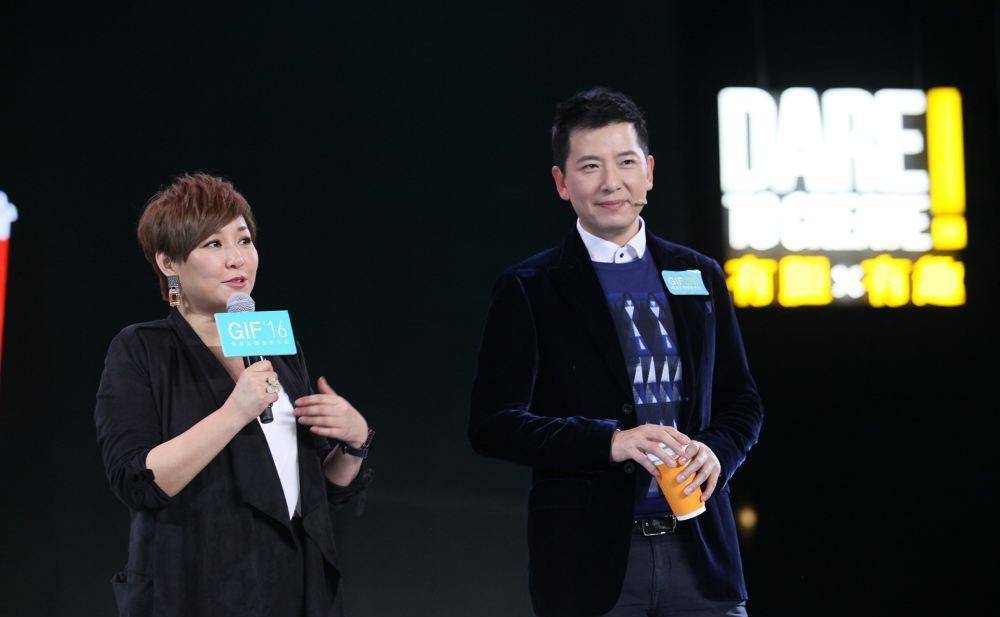 那英闺蜜李静,放弃铁饭碗如今哭穷,为何亲手将保姆送上法庭_黄小茂