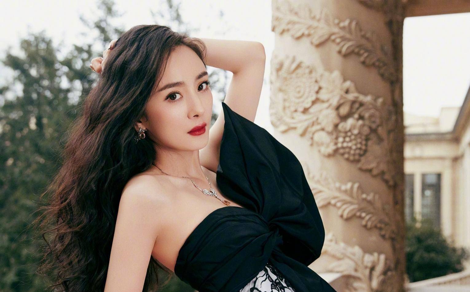 同样是古装造型,易烊千玺cos诸葛获赞,杨幂化身异域舞娘_游戏_吴亦凡