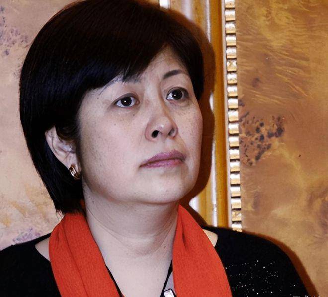 演员董志华:娶王京花,成名路上有泪有痛,如今影帝儿子成他骄傲_张彻