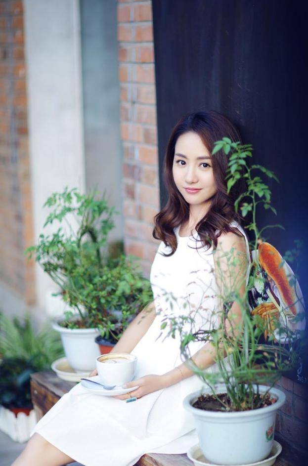 39岁杨蓉,体重仅83斤,坦言:从没胖过,养成姣好身材仅需3点_漂亮_饮食