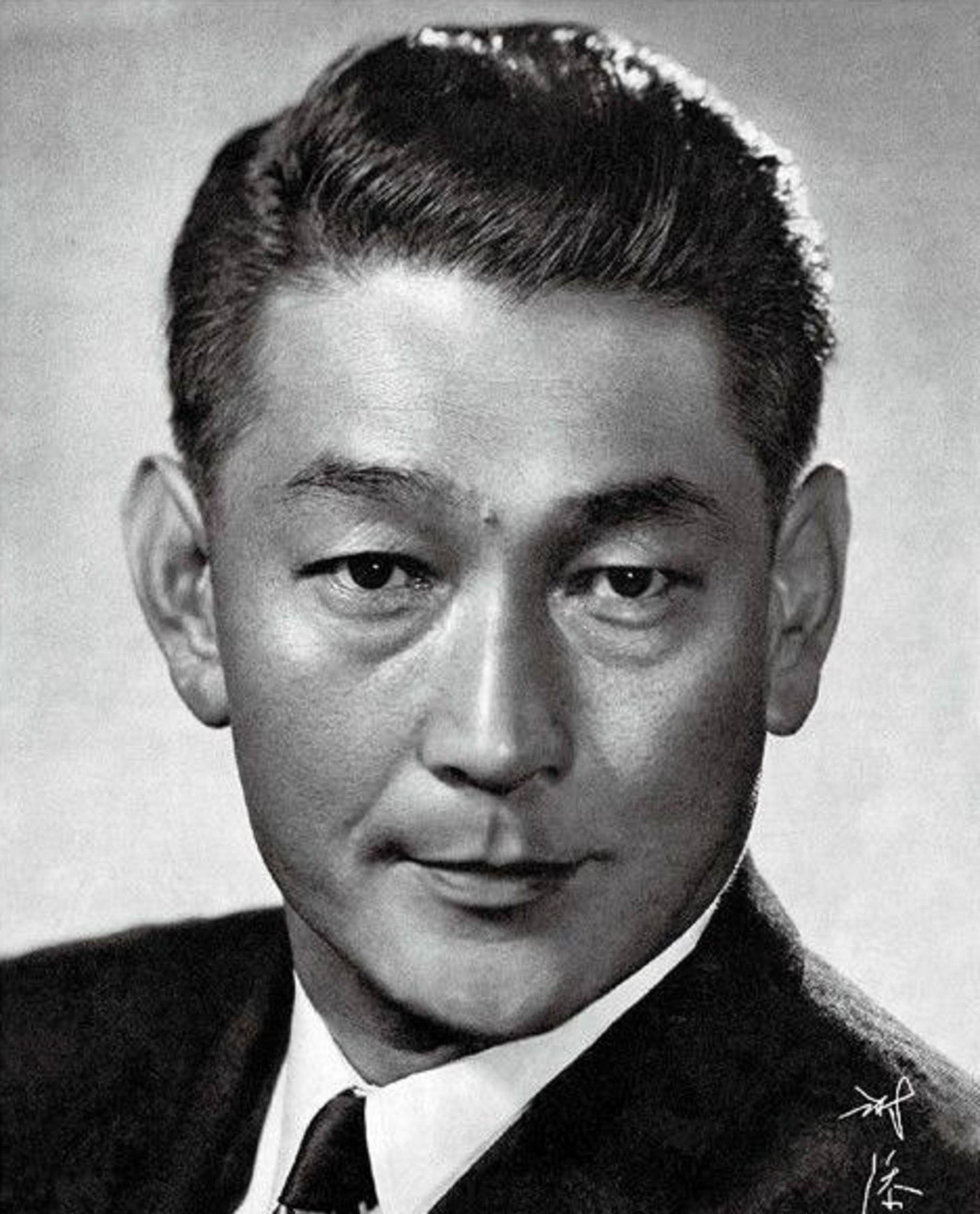 北京电影制片厂有七位演员入选,分别是:谢添,崔嵬,陈强,张平,于蓝