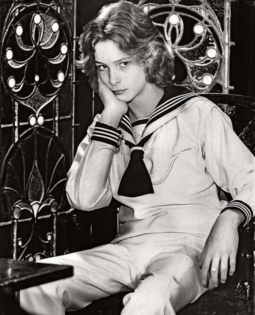 曾15岁被谣传伤亡因美貌一生被毁,今66岁白发飘飘_伯恩·安德森_电影