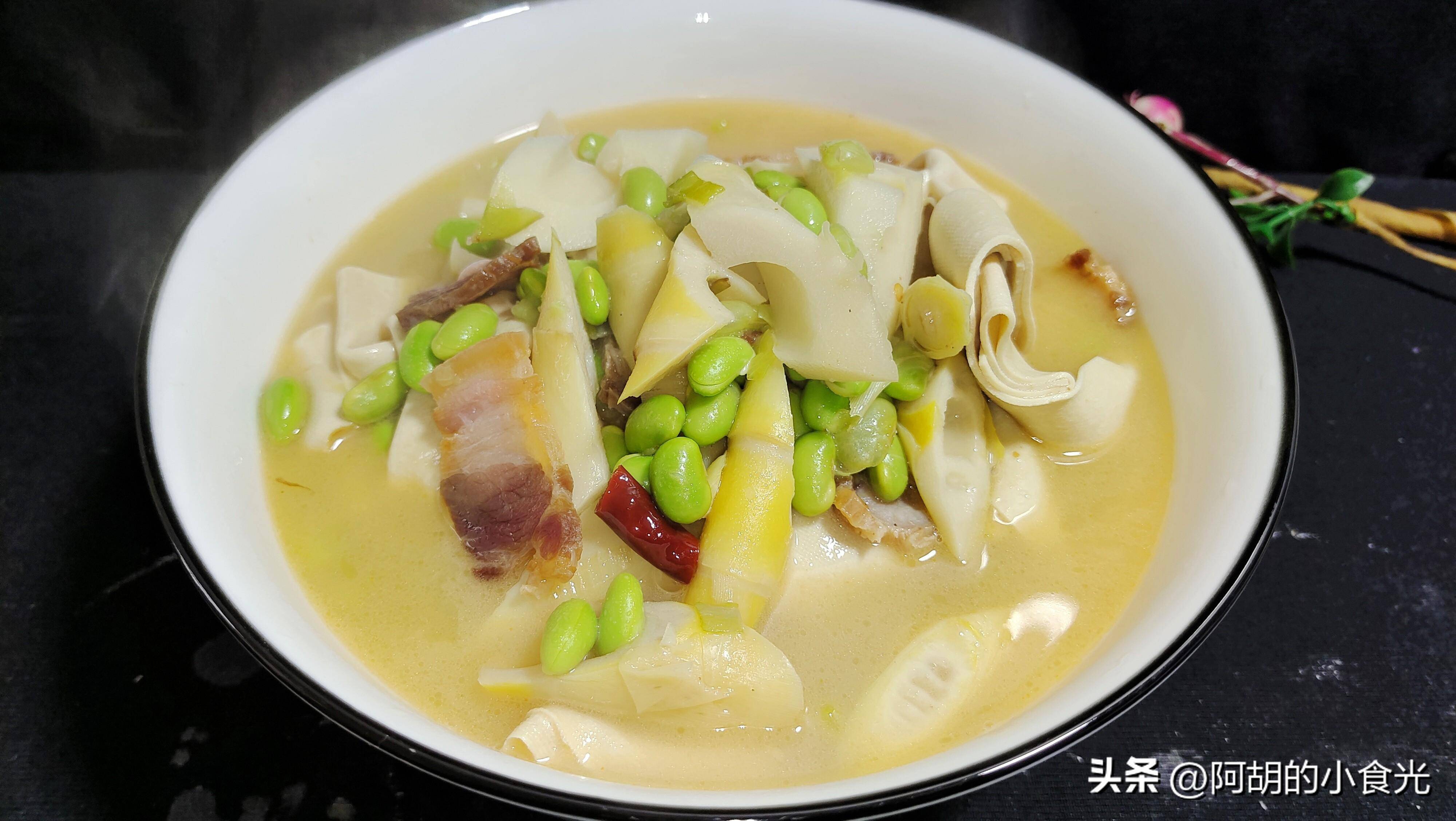 腊肉春笋烩三鲜:春季尝鲜必吃!