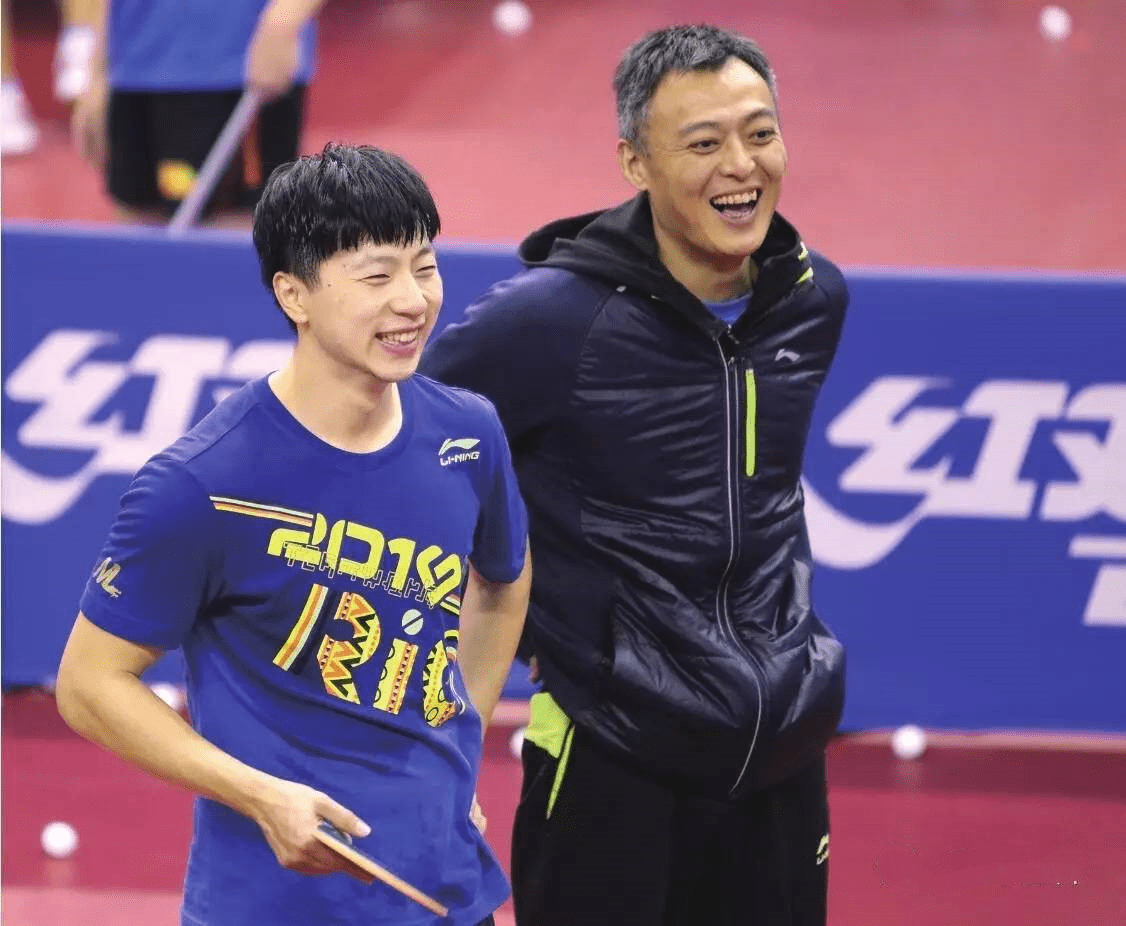 秦志戬卸任后首次亮相,穿西装气宇轩昂,正式赴任升官了_国乒_中国