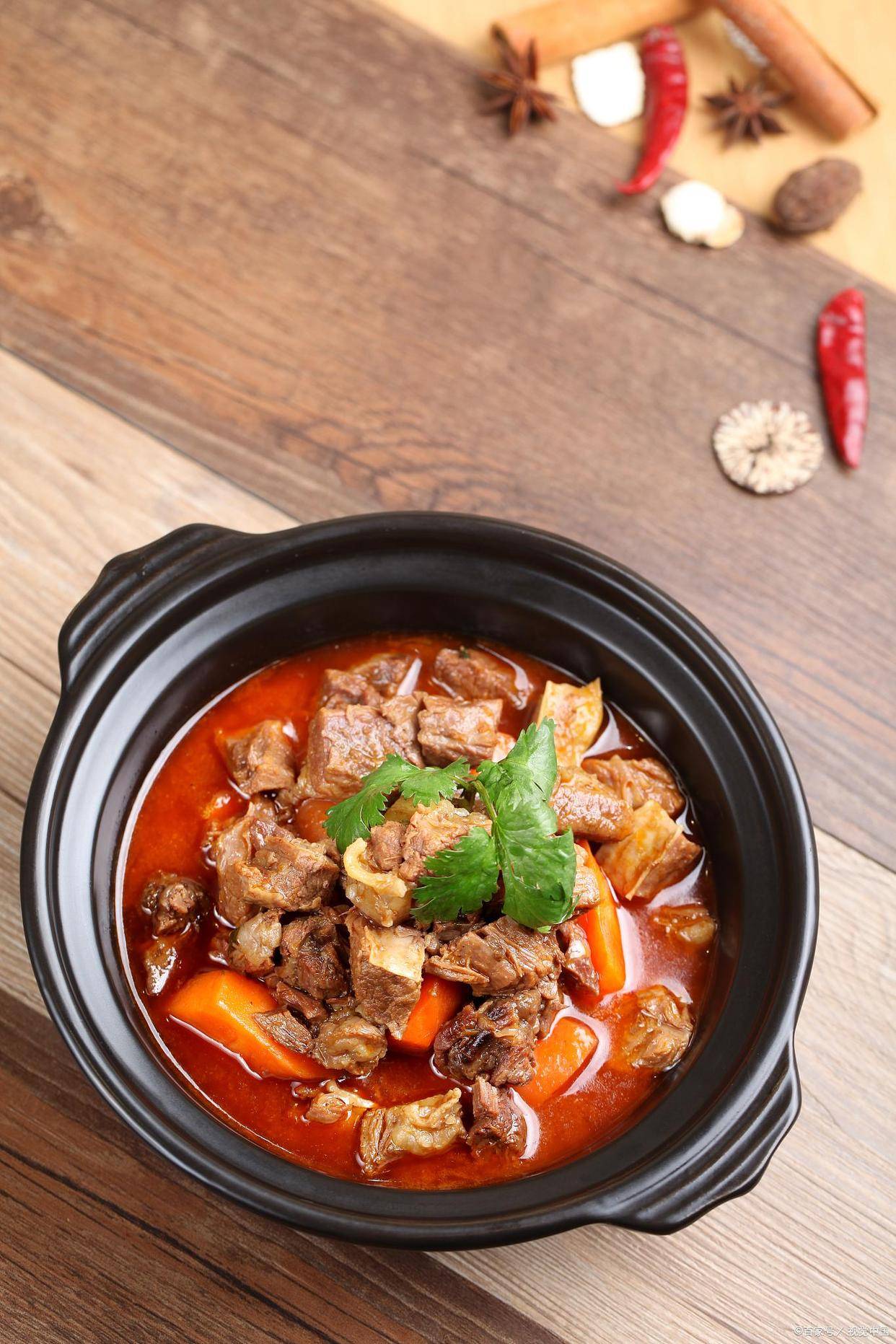 煲香约萝卜牛腩煲,好吃停不下来!_食用_人体_免疫力