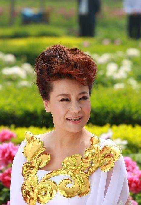 小香玉和王为念离婚19年:一个儿孙满堂,一个3婚终获幸福_婚姻_能力