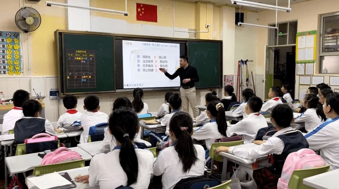 深圳市宝安区龙腾小学,开展新客家歌谣进校园课程,深受学生喜欢_文化