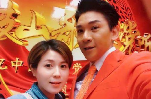 曾一脚踏四船,是惠英红"人生污点",53岁的黄子扬仍似小鲜肉