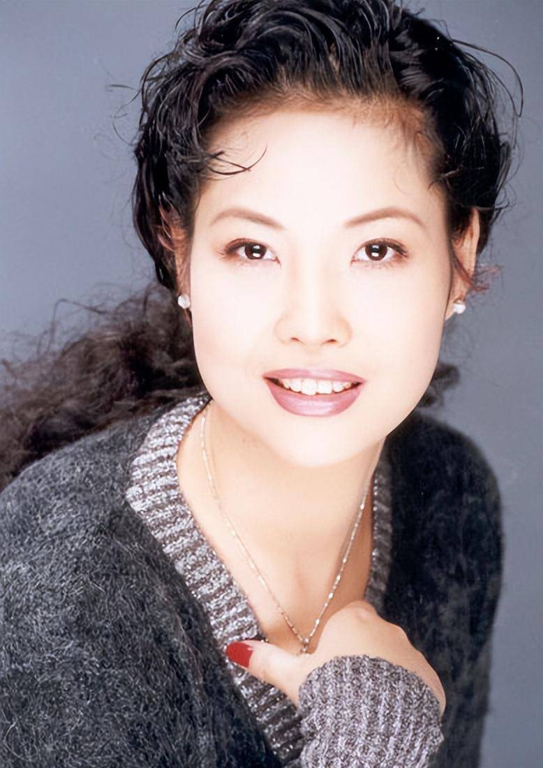 梦鸽:与李双江相差27岁,十年已到,57岁该为儿子铺好下一条路_母亲