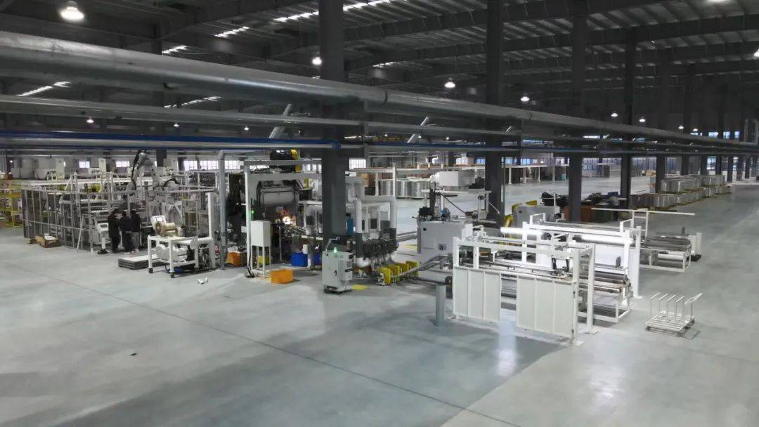 厦门保沣实业(湖北)有限公司负责人 李宏:今年计划安装16条生产线