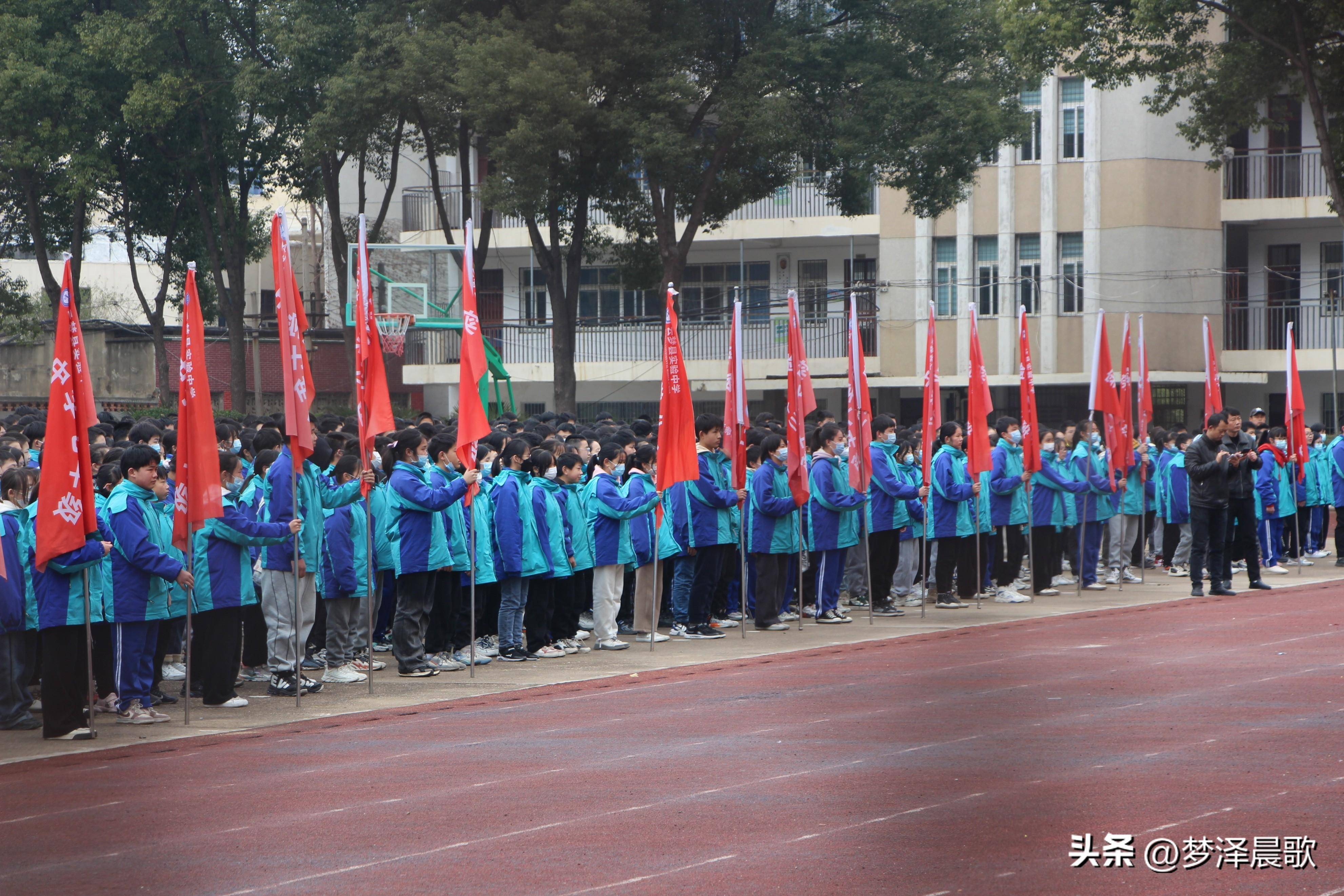 2023年2月10日,湖北省孝感市,云梦县实验中学举行春季开学典礼.