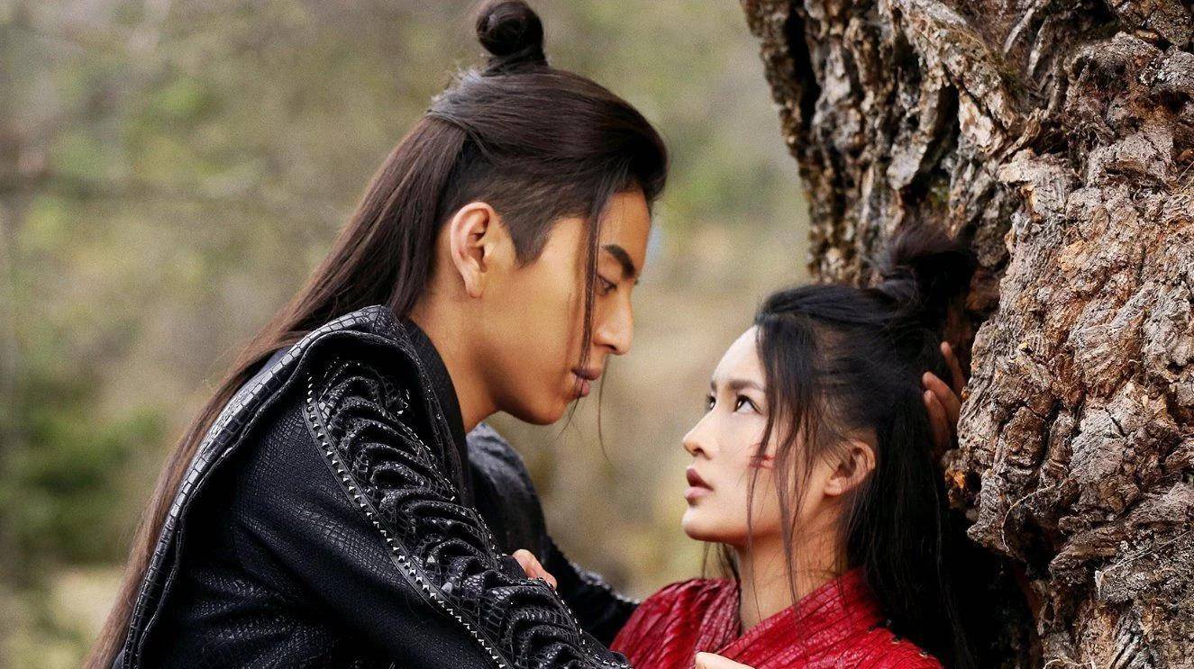 李沁称最怕和王大陆拍吻戏_剧集_观众_俩人