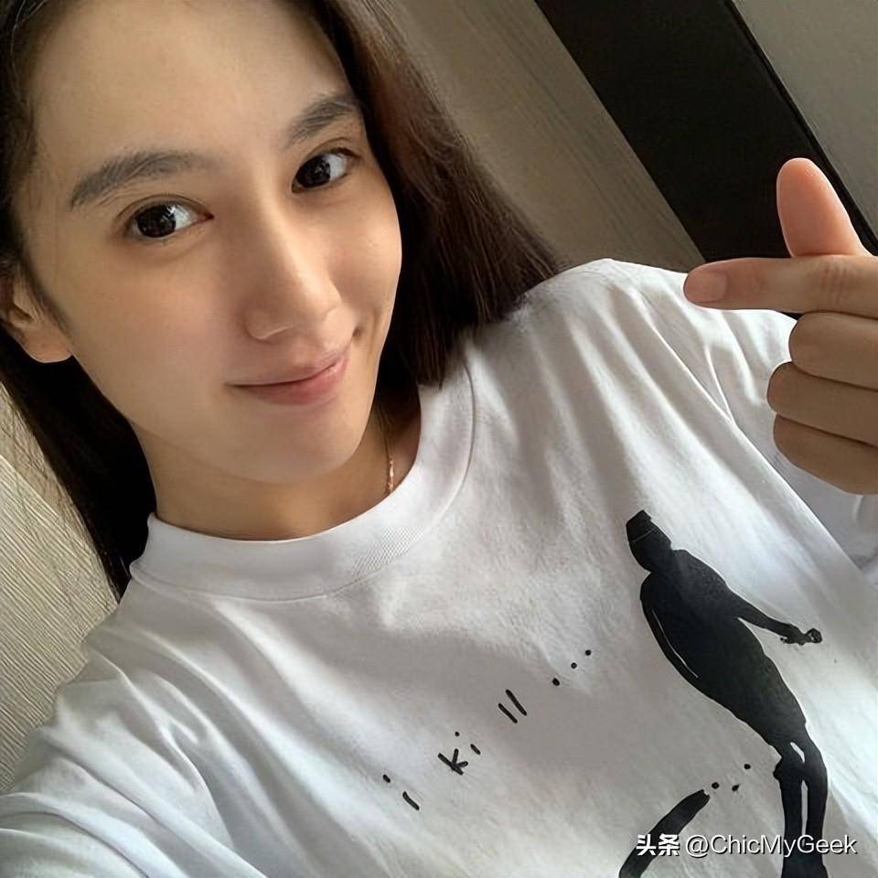 第二季新角色之一的黑桃q山本千寻也是话题人物.