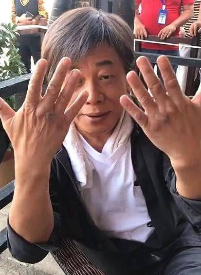 梁小龙梁小龙手上的老茧李小龙能不能实战以上是其一!李小龙实战二