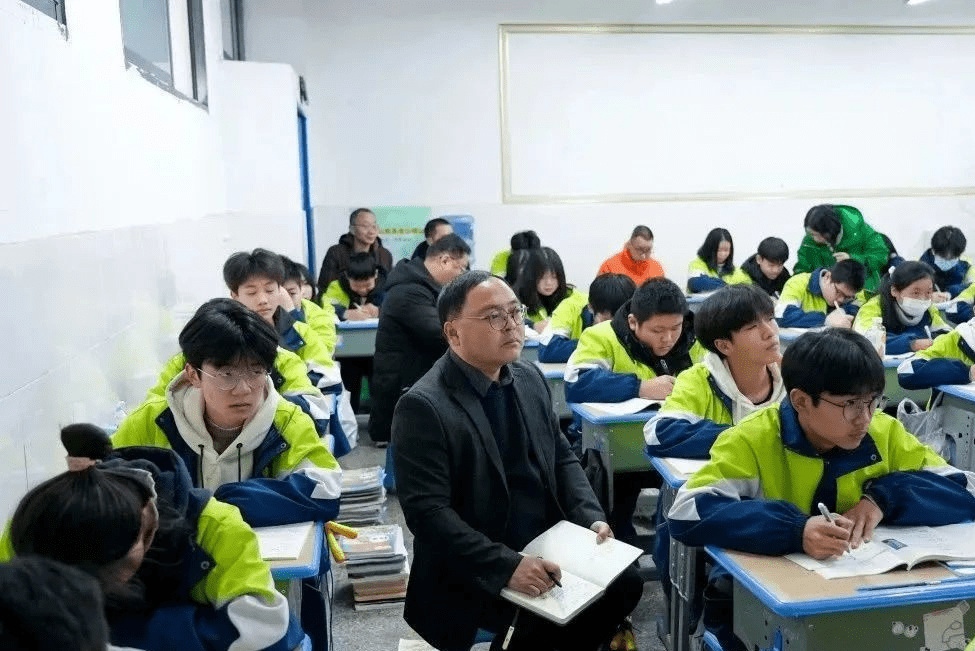 四川省剑阁县开封中学赴广安华蓥二中学习交流_发展_教育_服务